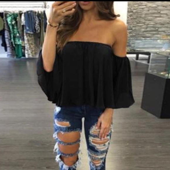 🌿New Arrival🌿Black off the shoulder top - Picture 2 of 4